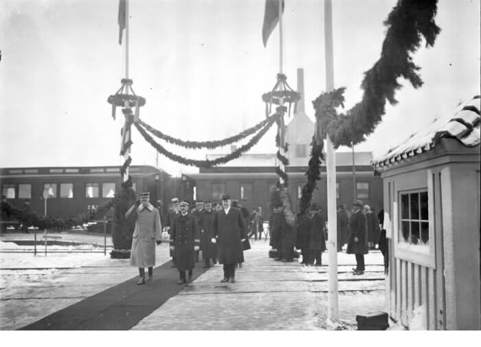 Invigning av Ostkustbanan Gust.V inviger 1927 